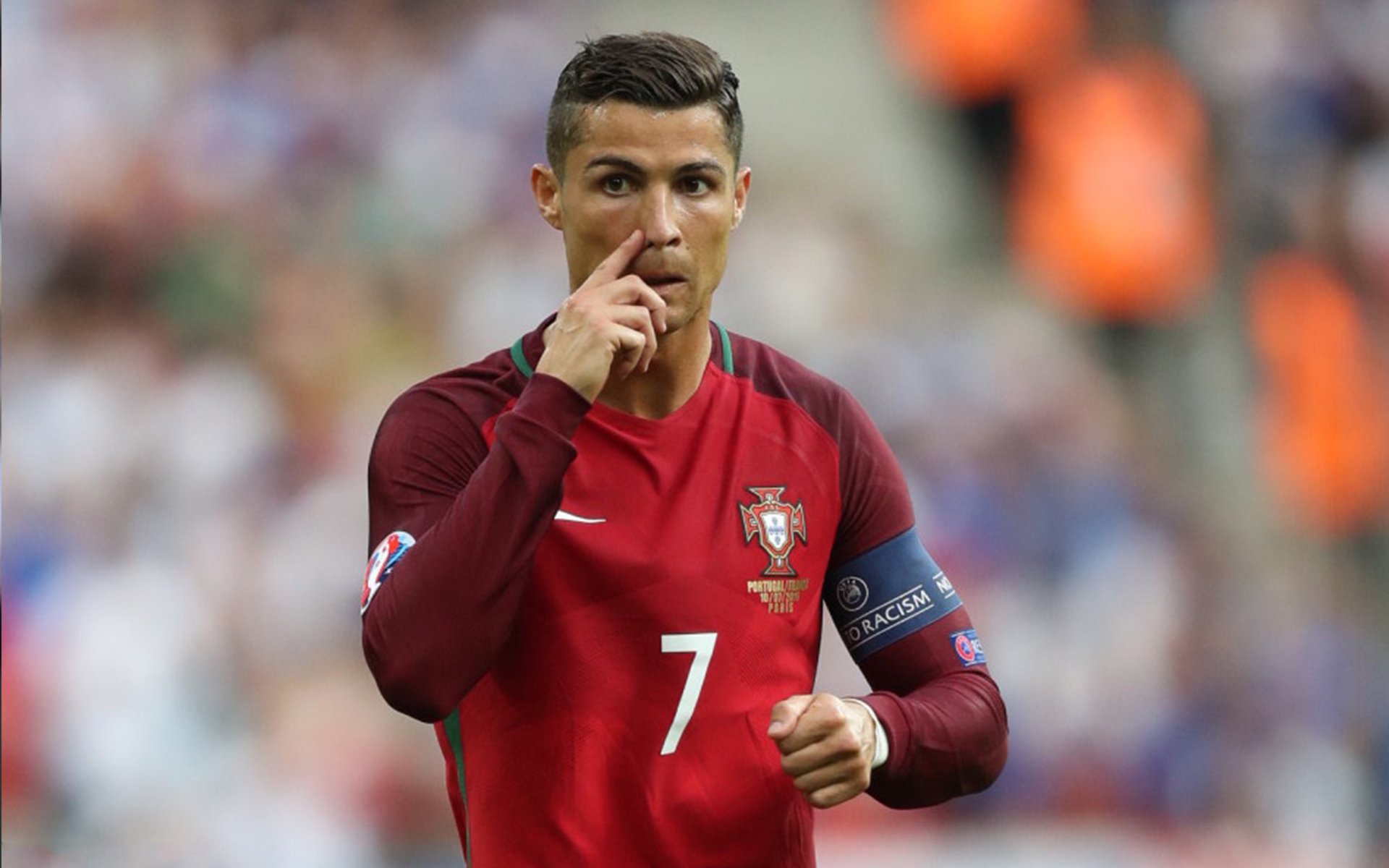 恩多比·恩乔展现冷静与精准，成南非队进攻中的关键球员，多恩比纳