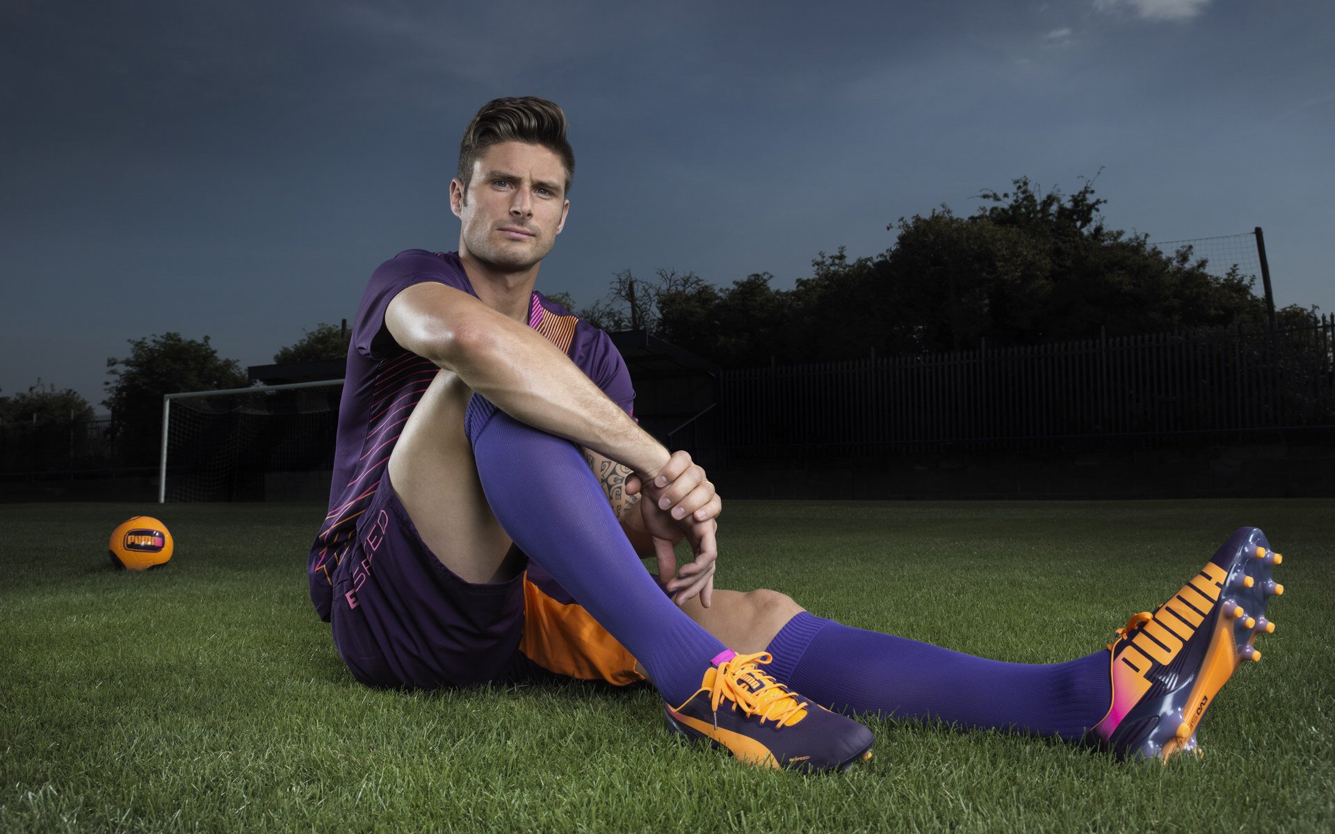 《国际赛事的筹备工作：幕后团队的默默奉献》，举办国际赛事